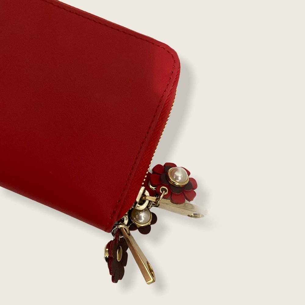 Brand New Zac Posen wallet - Picture 2 of 3
